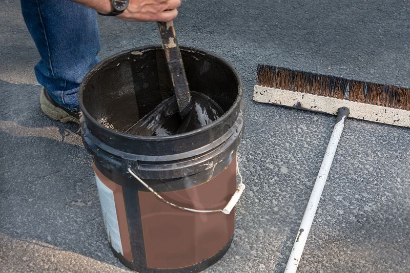 Blacktop Sealcoating