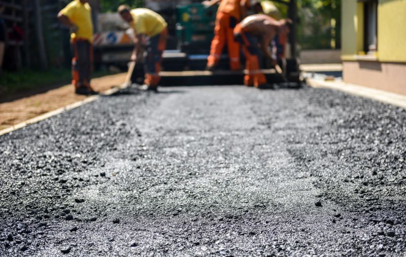 Driveway Tarring detail